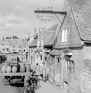 Flatbed: Eight Bells Inn