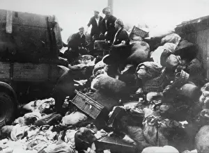 Shoa: Belongings of deported Jews is searched