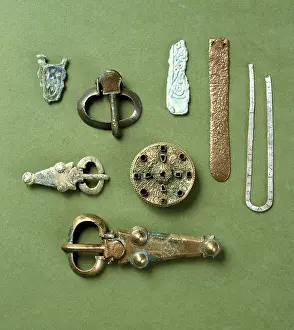 Fibula: Belt Buckles