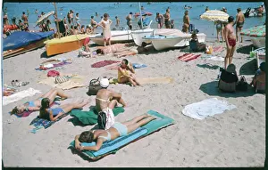 Swimmers: BENIDORM BEACH