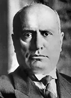 Duce: Benito Mussolini, 1937