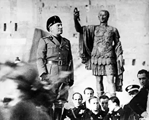 Facism: Benito Mussolini, 1943?