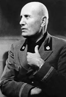Salo: Benito Mussolini, 1945