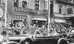Mercedes Benz: Benito Mussolini and Adolf Hitler in Munich, 1938