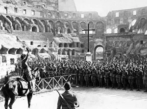 Homage: Benito Mussolini in Rome, 1929