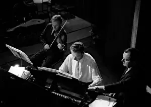 Benjamin Britten, Yehudi Menuhin
