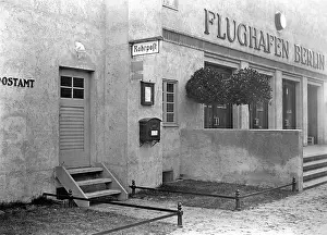 Pneumatic: Berlin Airport, 1927