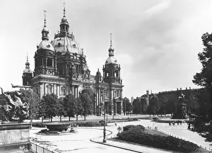 Altes: The Berlin Cathedral and the Lustgarten, 1933