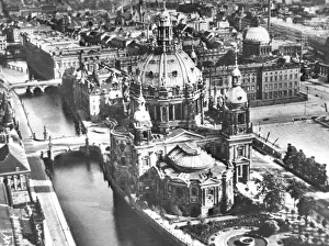 Spree: The Berlin Cathedral on the Spree, around 1938