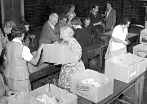 Issuing: Berlin - food aid 1953