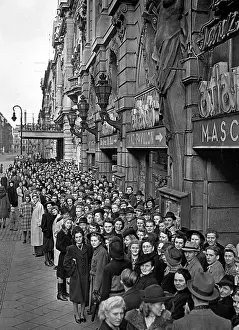 Metropol: Berlin hungry for theatre, 1942