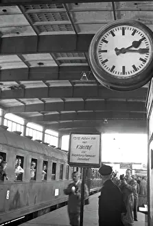 Zoologischer: Berlin - interzonal train 1949