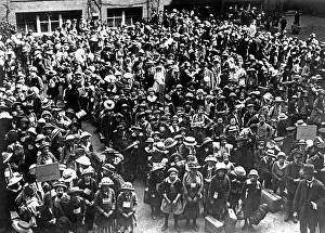 Schoolyard: Berlin pupils in a schoolyard, 1917