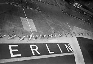 Tempelhofer: Berlin-Tempelhof Airport, 1931