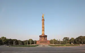 Lizzie: Berlin Victory Column, Berlin, Germany
