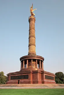 Lizzie: Berlin Victory Column, Berlin, Germany