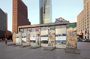 Mauer: Berlin Wall, Potsdamer Platz, Berlin, Germany
