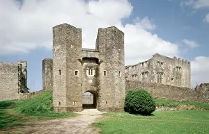 Pomeroy: Berry Pomeroy Castle