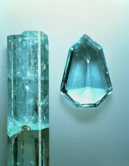 Cyclosilicate: Beryl, variety aquamarine