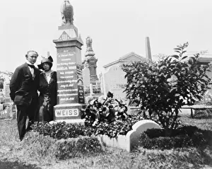 Cecilias: Bess and Harry Houdini at his beloved mother, ?