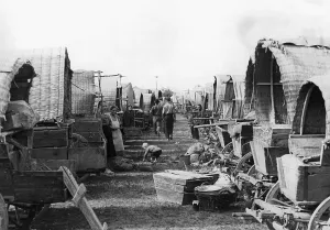 Resettle: Bessarabia Germans in the reception camp of Galatz, 1940