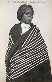 Madagascan: Betsileo Costume - Madagascar