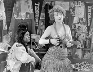 Ukulele: Betty Compson - actress