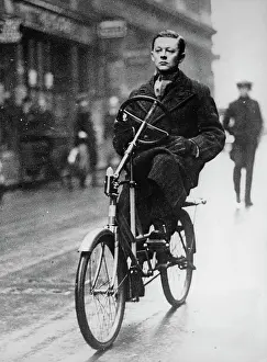 Handlebar: Bicycle with steering wheel