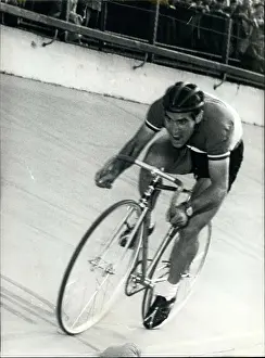 Gillen: Bicycles - Cycling