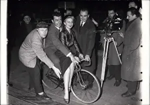 Bourvil: Bicycles - Cycling