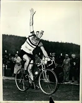 Proust: Bicycles - Cycling