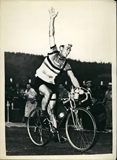 Proust: Bicycles - Cycling