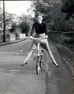 Moulton: Bicycles - Cycling