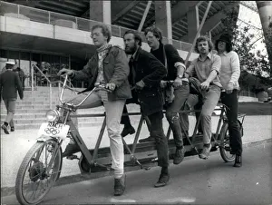 Quintuplets: Bicycles - Cycling