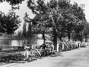 Datchet: BICYCLES BY THE THAMES
