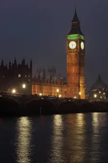 Perpendicular: Big Ben in the mist at night, London, UK