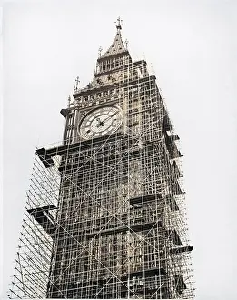 BIG BEN UNDER SCAFFOLD