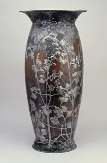 Aristolochia: Big vase with aristolochias