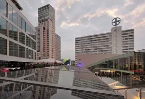 Pharma: Bikini-Haus, Berlin, Germany