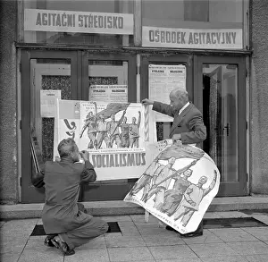 Bilingual: Bilingual signs and electoral transparents are