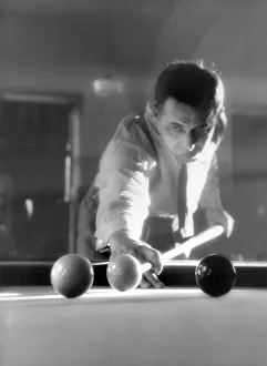 Concentrates: BILLIARDS PLAYER 1930S
