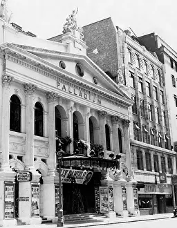Photo Union Collection: Billy Daniels at the Palladium