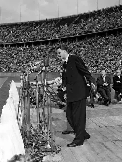 Preaching: Billy Graham