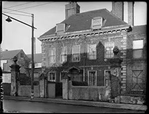 Occupies: Bilston Street, Wolverhampton
