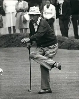 Sunningdale: Bing Crosby playing golf in 1976