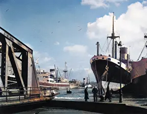 Thecolourisedpic: BIRKENHEAD DOCKS
