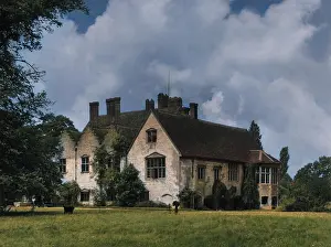 Bisham: BISHAM ABBEY