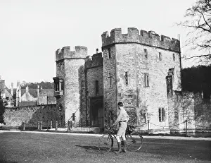 Trotman: BISHOP'S PALACE