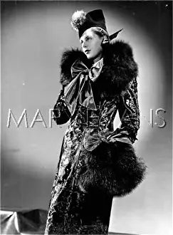 Thirties Style: BLACK FOX COAT 1930S