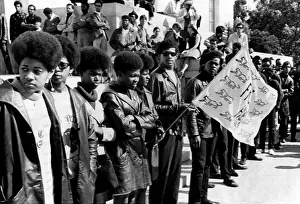 Alameda: Black Panther Party members show their support ?